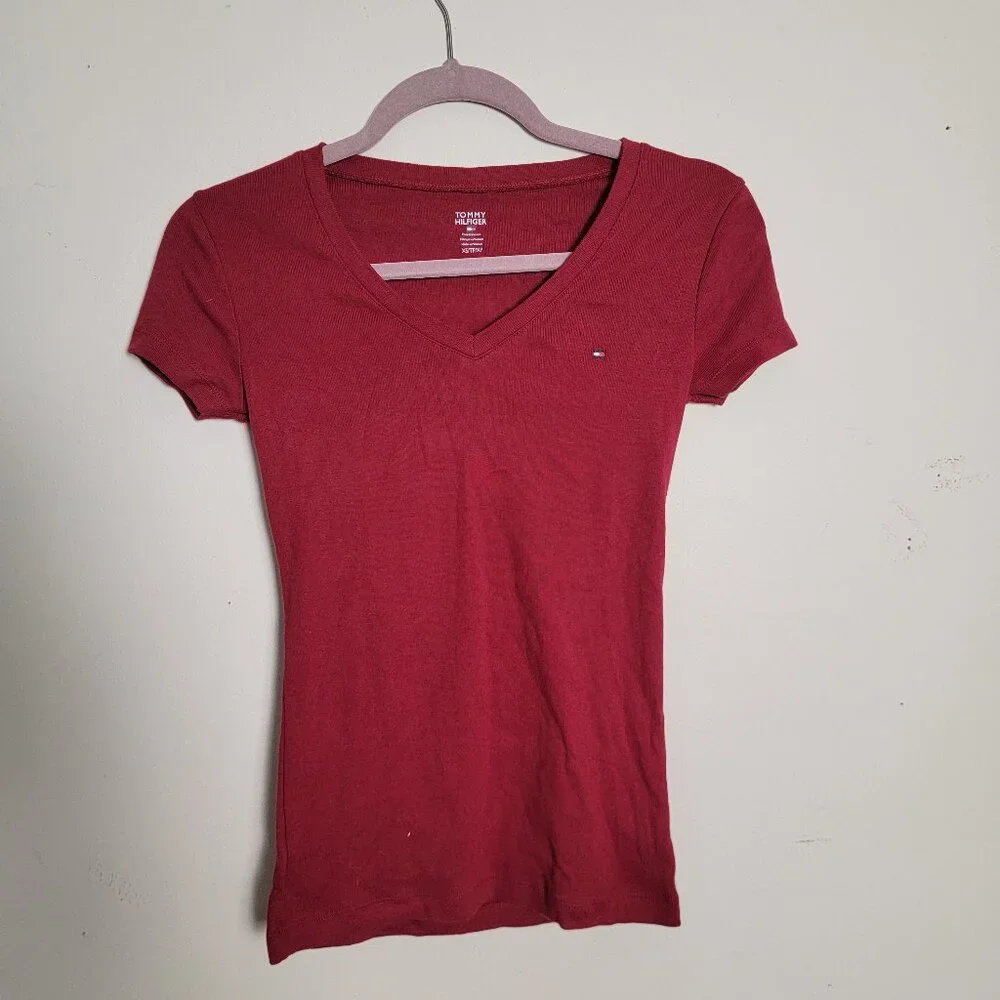 Tommy Hilfiger Women's Slim Fit V-Neck T-Shirt Size XS - Picture 1 of 3